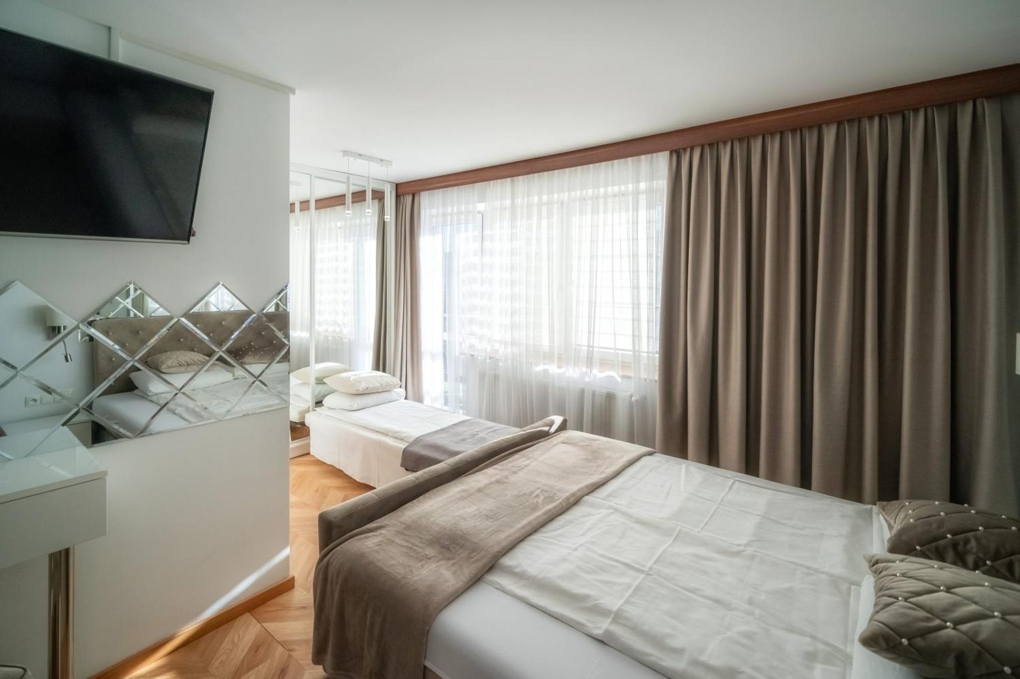 Gorski Resort Lux Apartments Jacuzzi & Sauna بورونين المظهر الخارجي الصورة