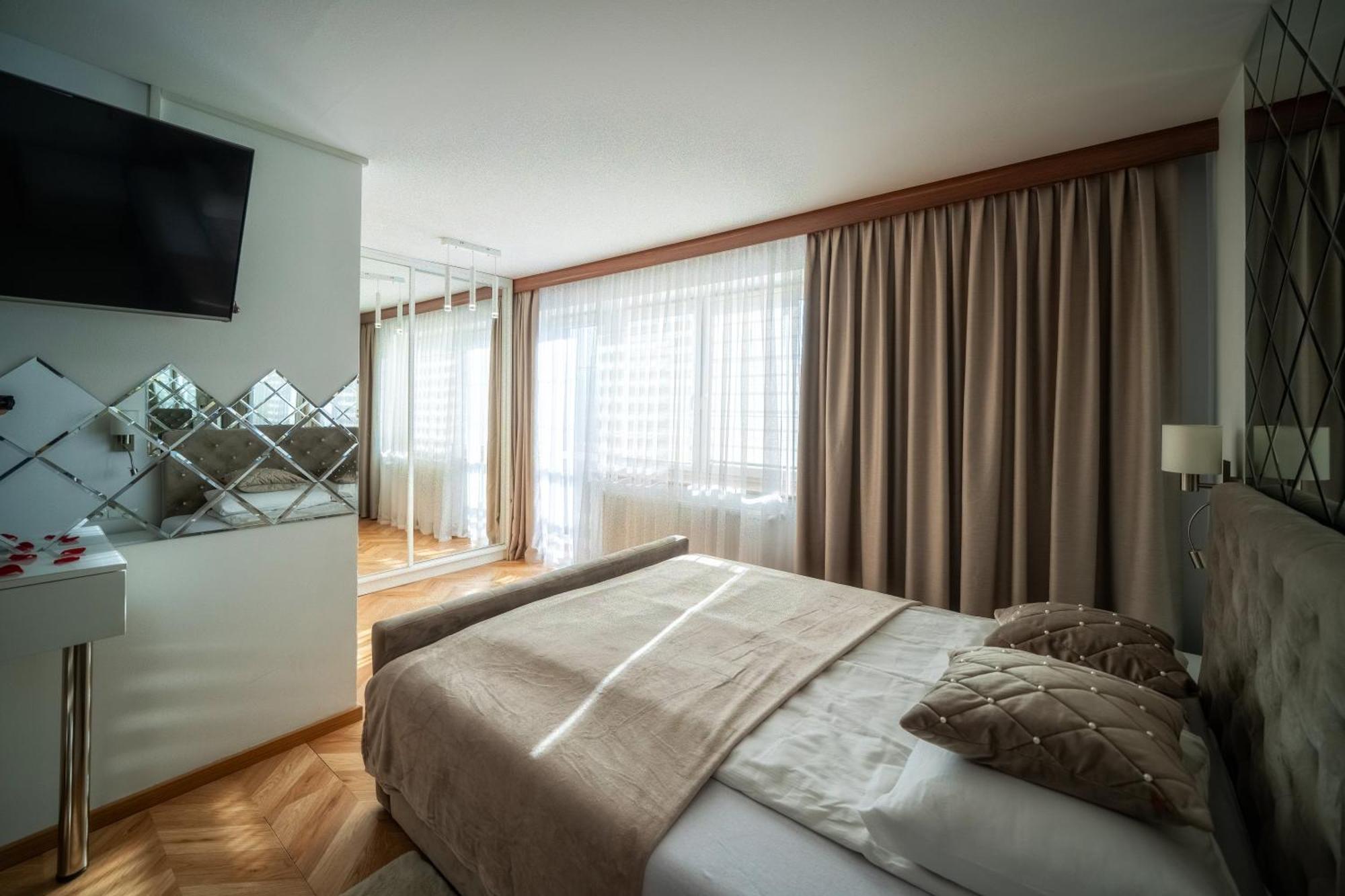 Gorski Resort Lux Apartments Jacuzzi & Sauna بورونين المظهر الخارجي الصورة